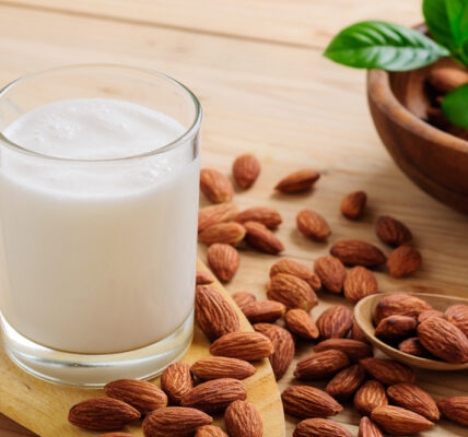 Is almond milk good for you? Nutritional benefits explained